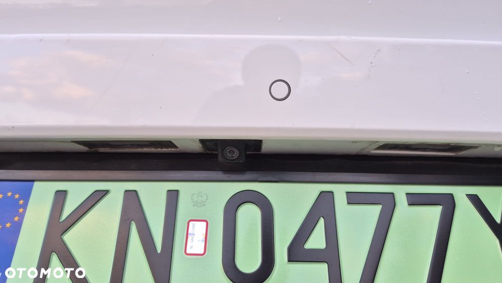 MG ZS - 11
