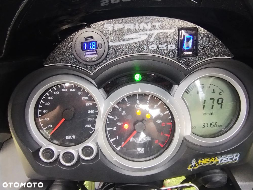 Triumph Sprint - 3