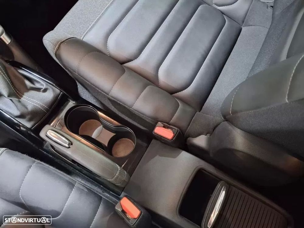 Citroën C3 Aircross 1.2 PureTech Shine Pack EAT6 - 14