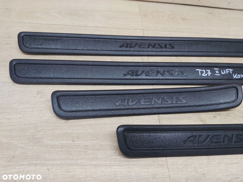 Toyota Avensis T27 09-18r listwa progowa nakładka lewa prawa przód tył KMPL - 4
