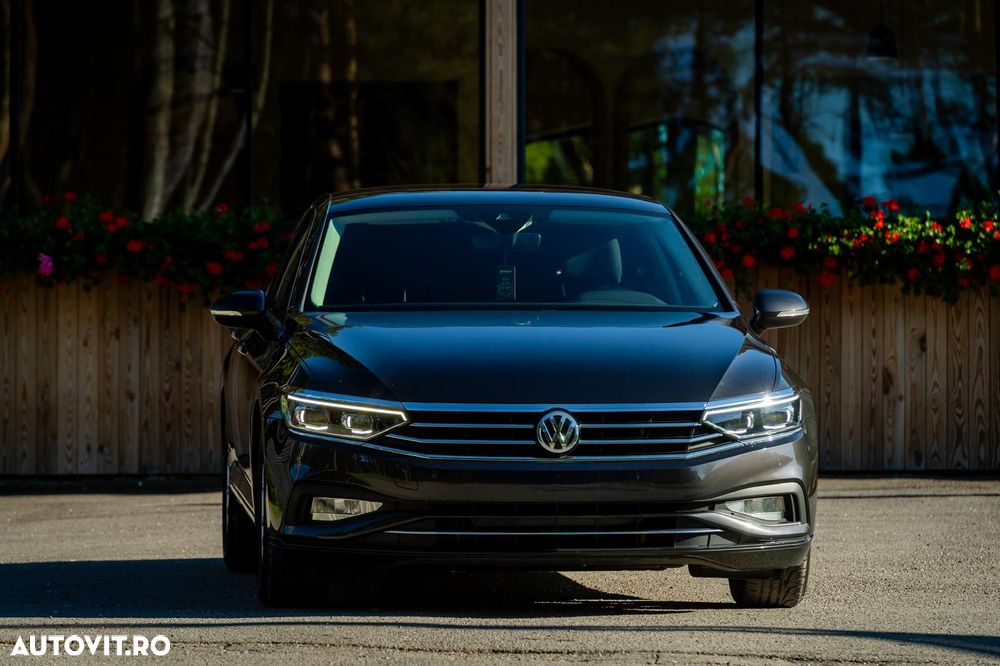 Volkswagen Passat 1.6 TDI SCR DSG Comfortline - 2