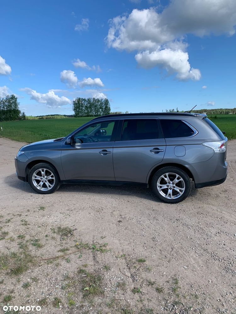 Mitsubishi Outlander 2.2 DID Intense + - 3