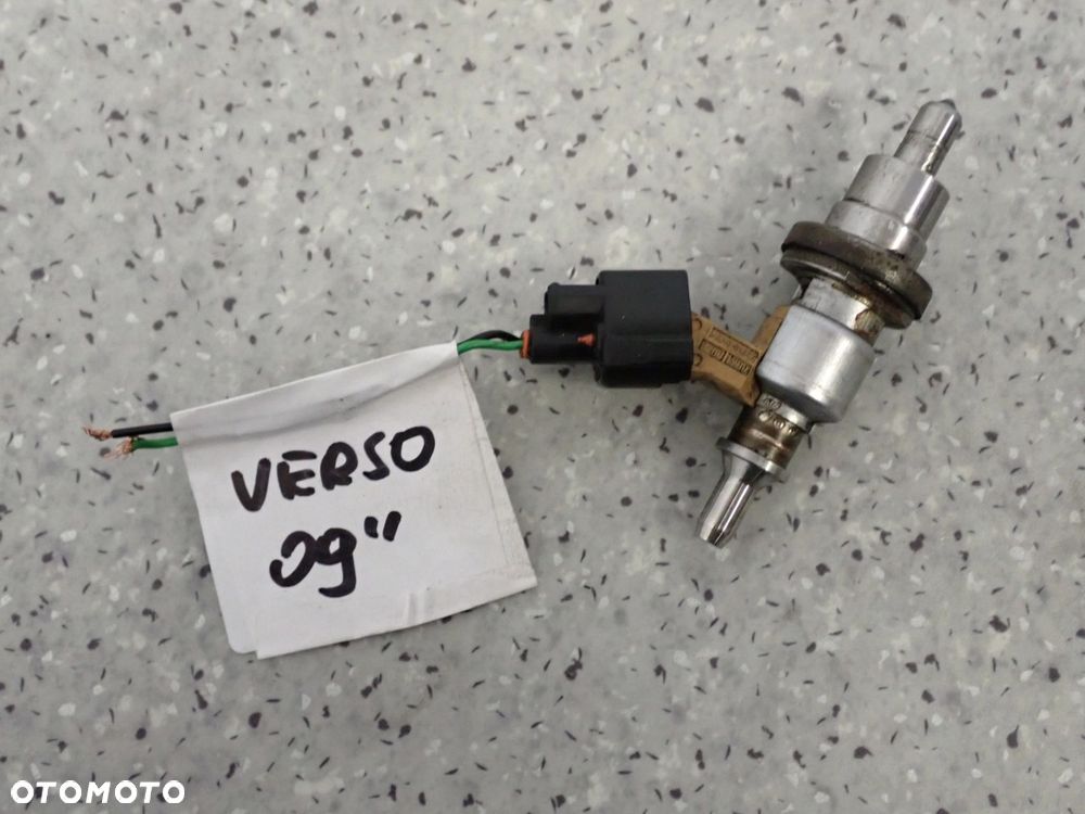 TOYOTA VERSO 09-13 2.0 D4D WTRYSKIWACZ PALIWA 23710-26011 - 1