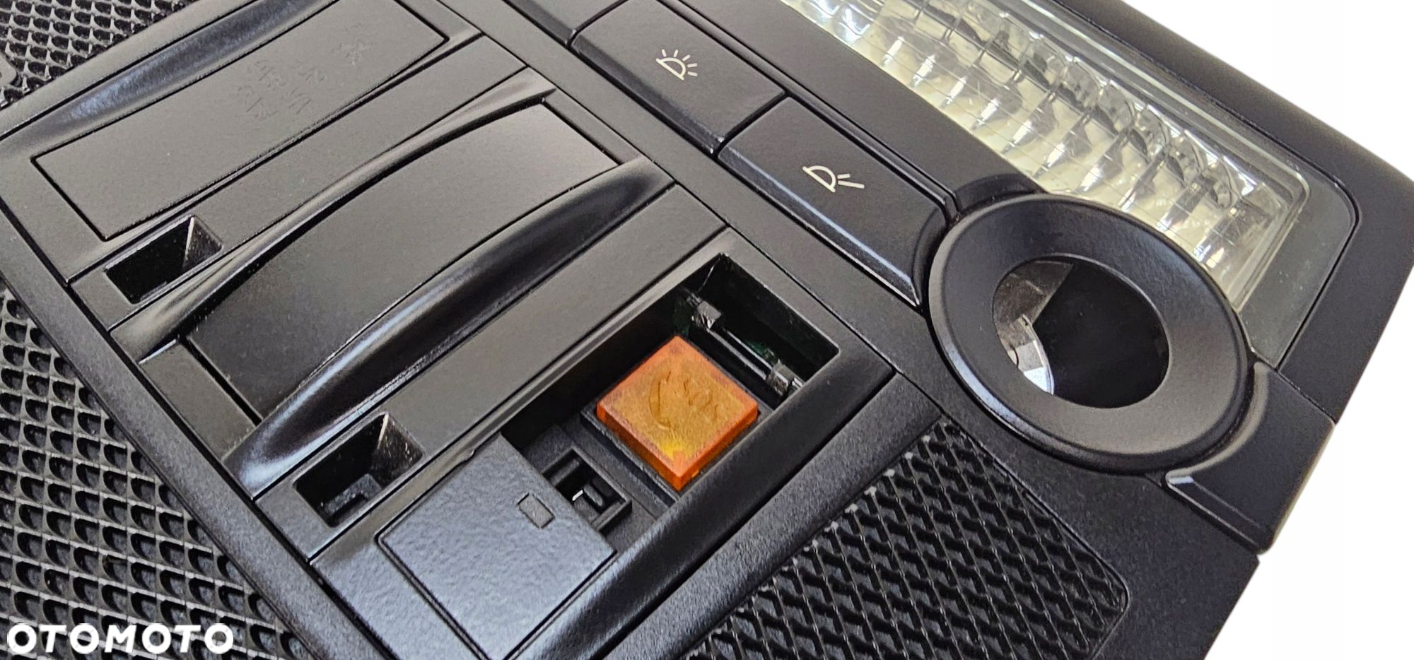 Bmw X5 E70 X6 E71 Lampka Podsufitki Oświetlenia Wnętrza Kabiny Sos 9178158 - 7