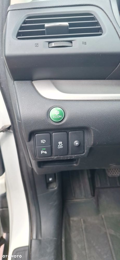 Honda CR-V - 9