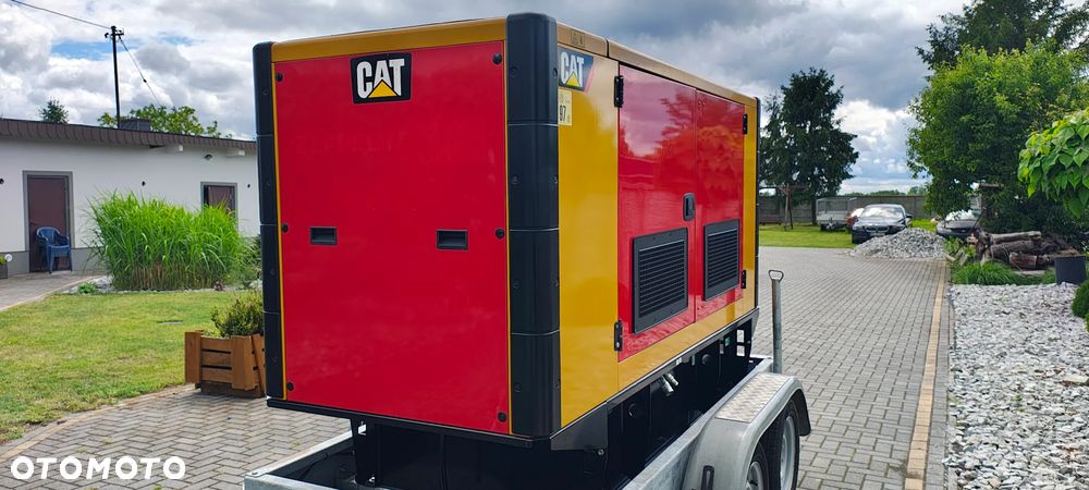 Caterpillar DE88E3 - 7
