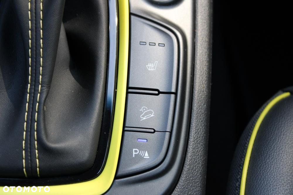 Hyundai Kona - 35