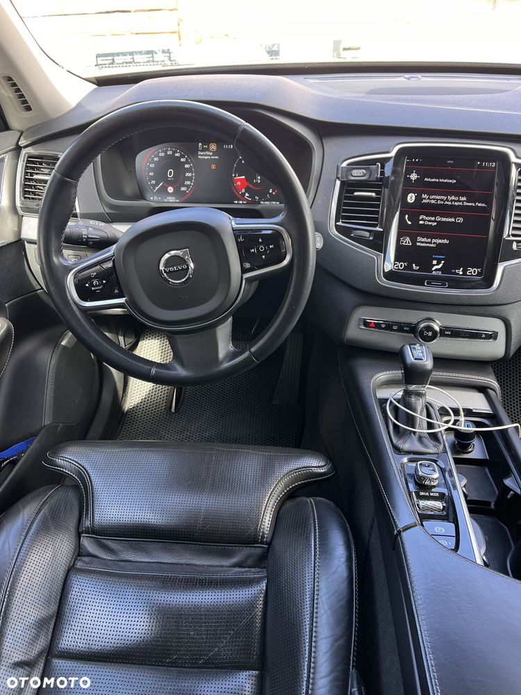 Volvo XC 90 - 8