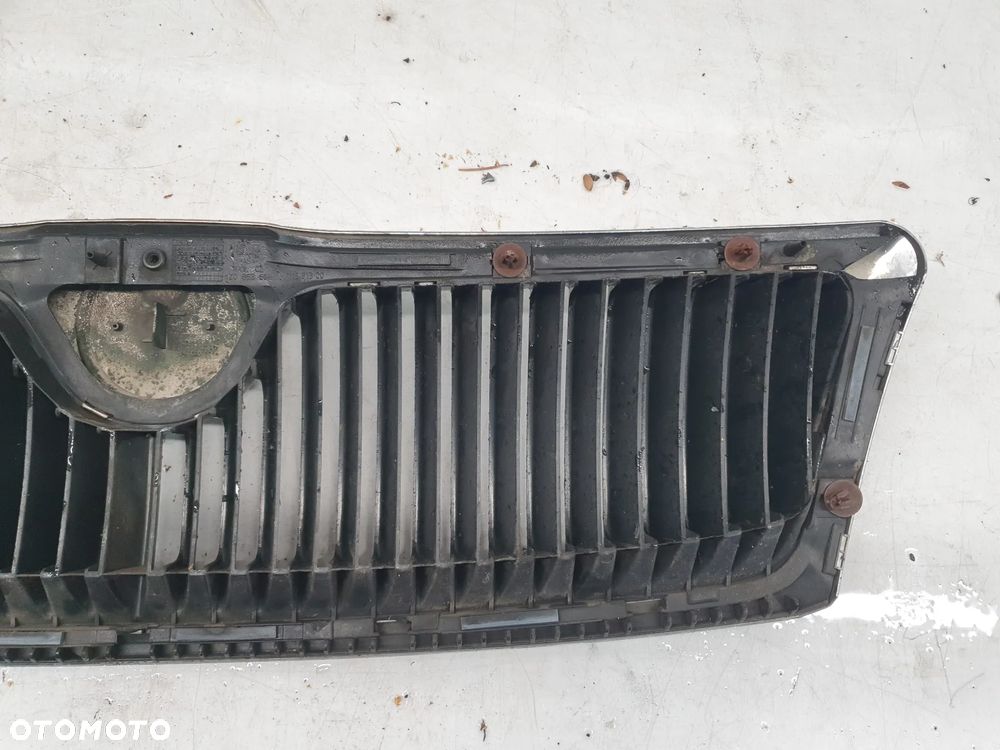 Skoda Octavia 2 Sedan GRILL ATRAPA CHROM 1Z0853668 - 6