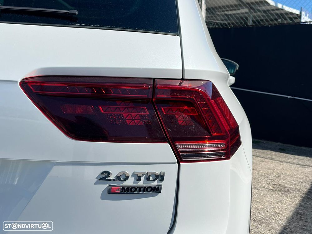 VW Tiguan 2.0 TDi Sport BlueMotion 4Motion DSG - 12