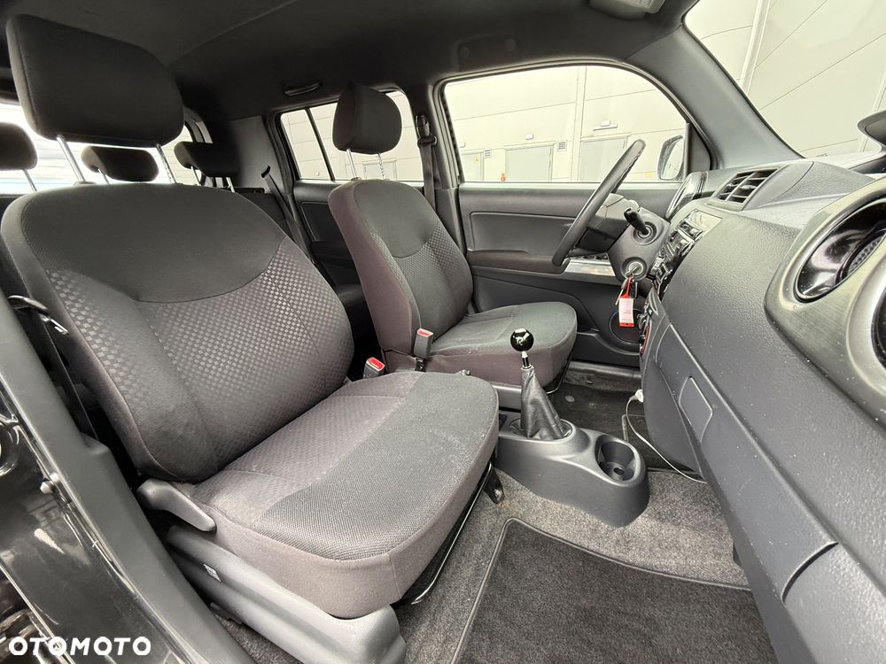 Daihatsu Materia - 29