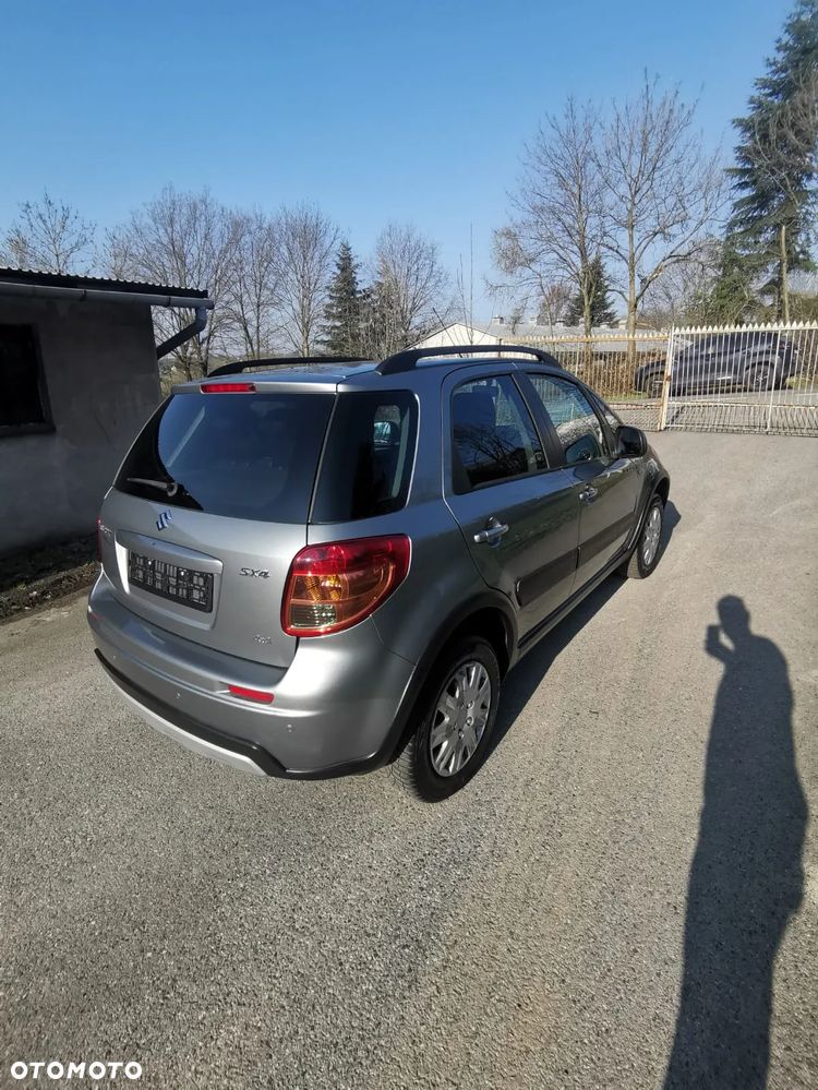 Suzuki SX4 1.6 VVT 4x4 Style - 8
