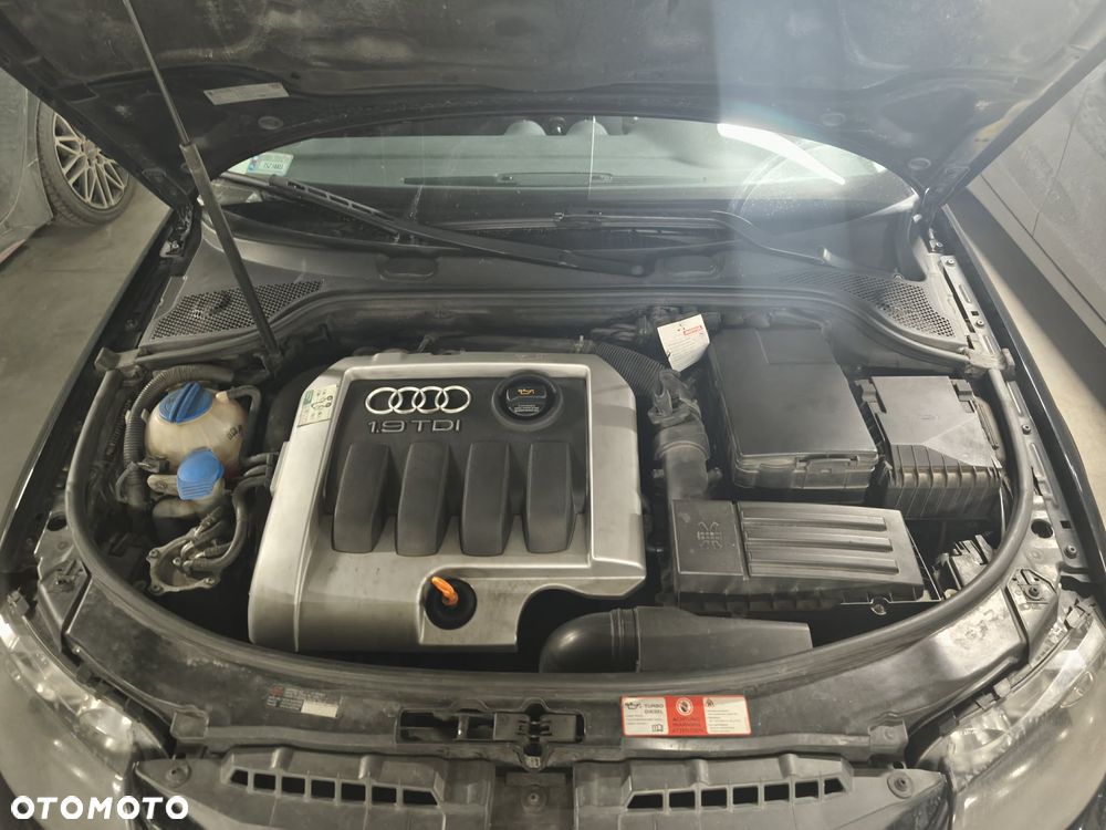 Audi A3 Sportback 1.9 TDI Attraction - 14