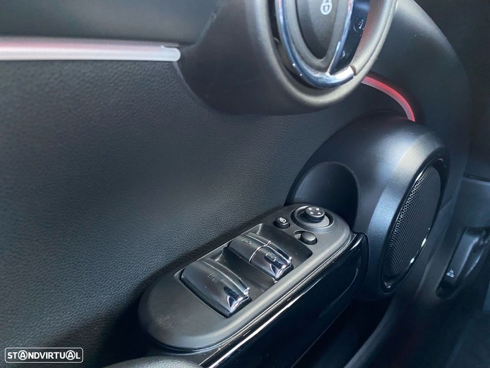 MINI Cabrio John Cooper Works Plus Auto Desportiva - 18