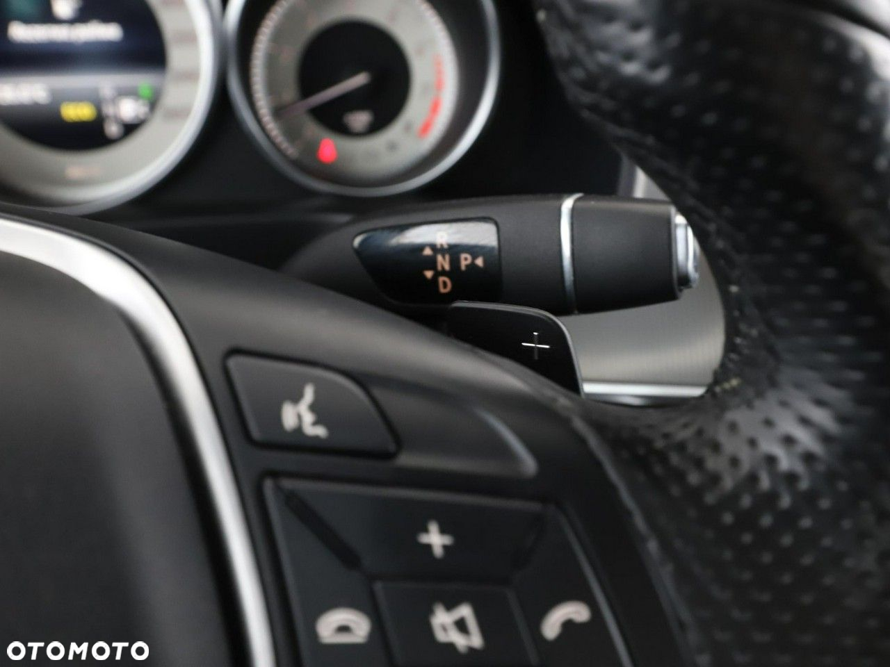 Mercedes-Benz Klasa E 200 9G-TRONIC Avantgarde - 30