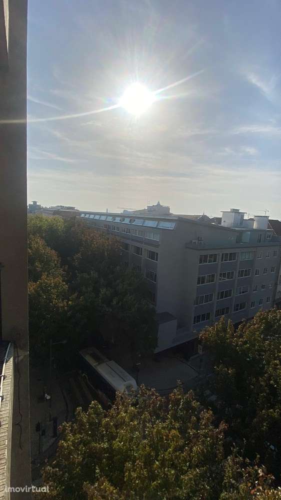 Escritório de 447m², com privilegiada vista, no Centro do Porto - Grande imagem: 4/41