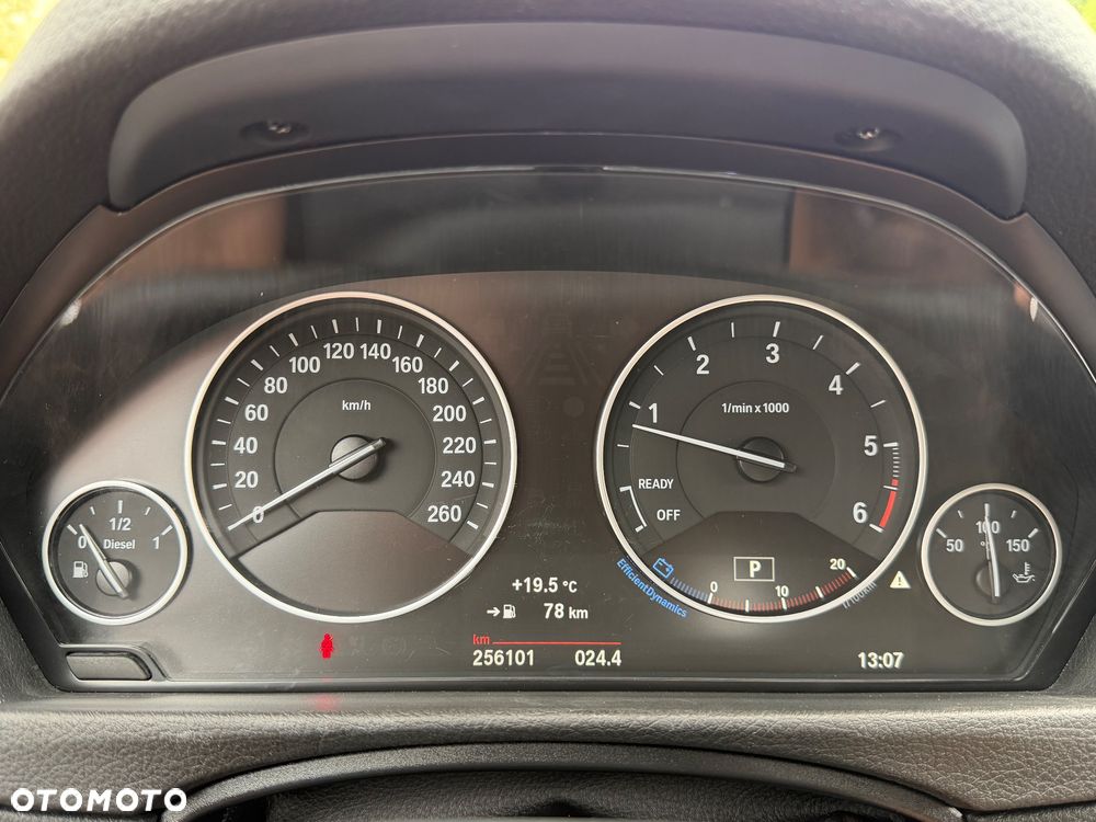 BMW Seria 3 320d Efficient Dynamics Edition Luxury Line - 30