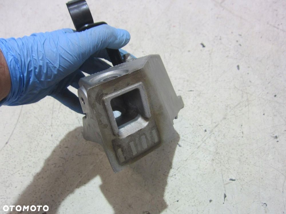 BMW X3 G01 B46 G02 G30 WSPORNIK SILNIKA LEWY ŁAPA LEWA 6864593 22116864593 - 4