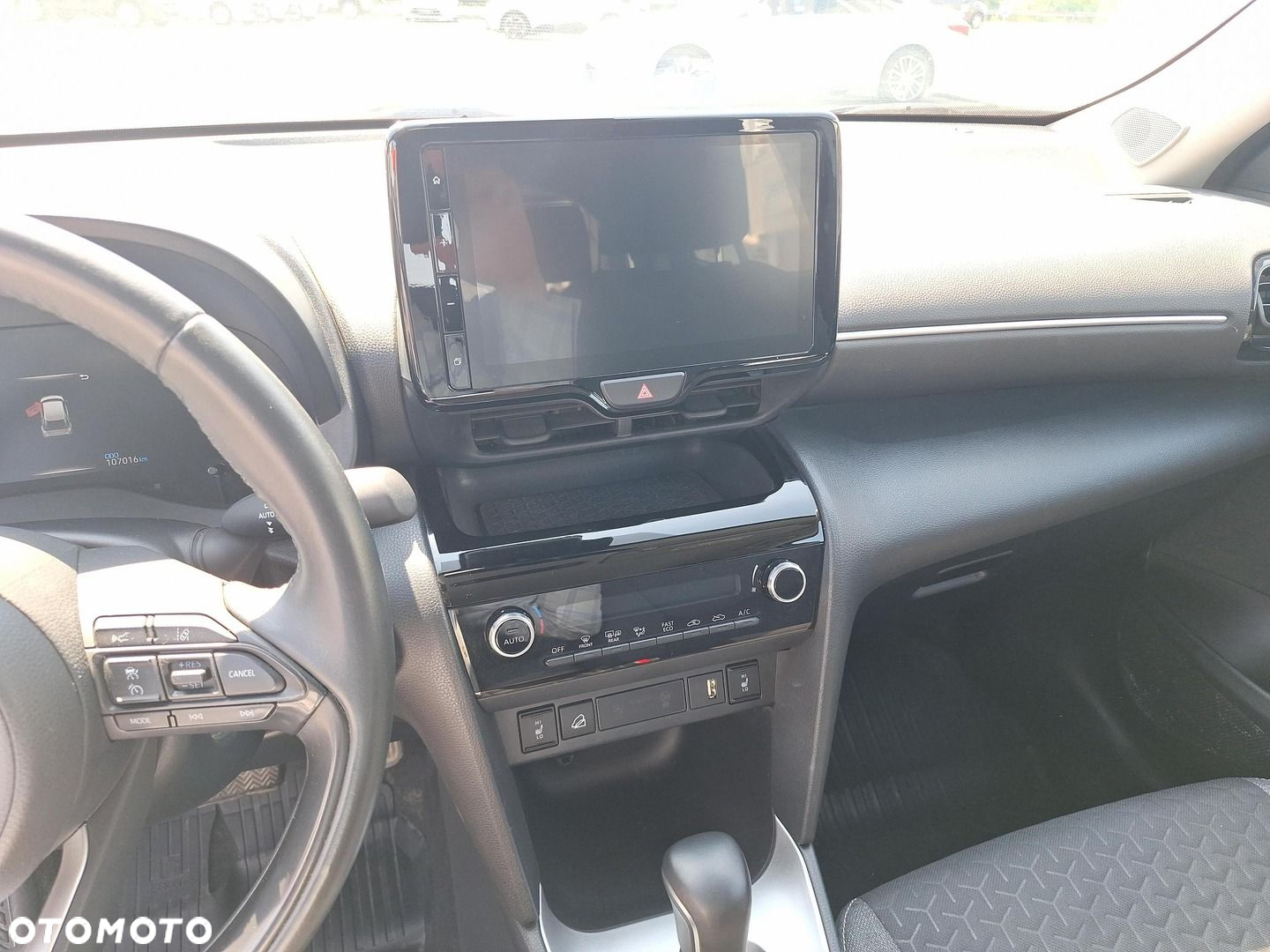 Toyota Yaris Cross - 18