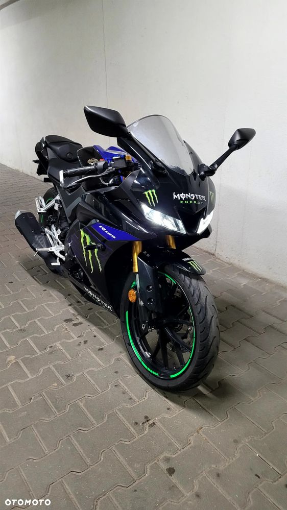 Yamaha YZF - 2