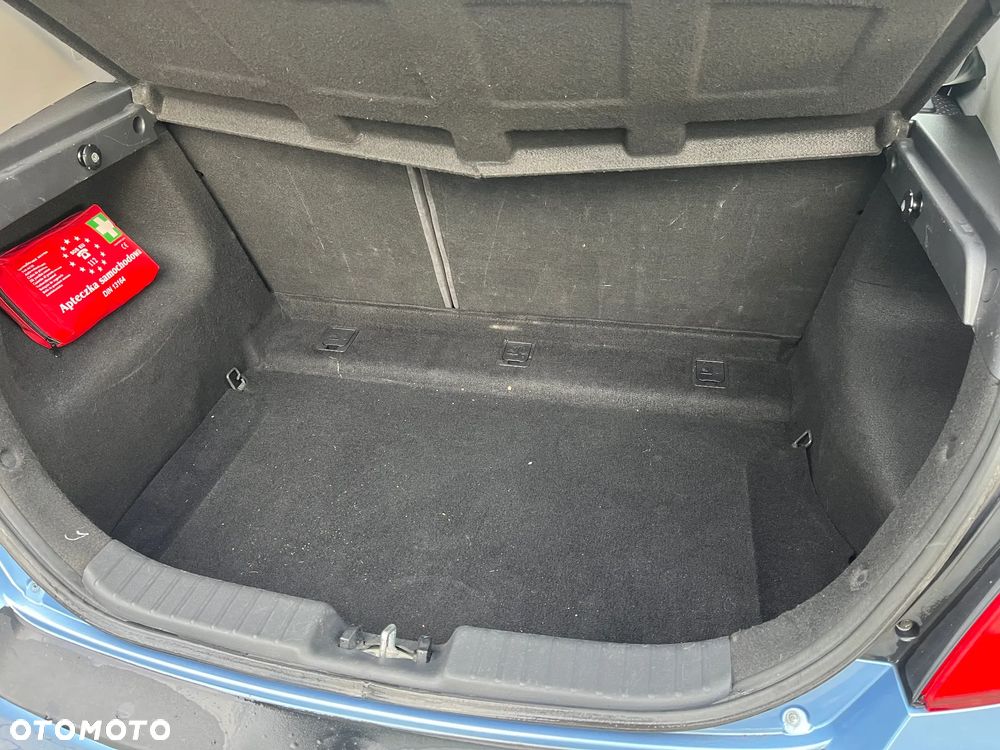 Hyundai i30 1.6 CRDi Comfort EU5 - 14
