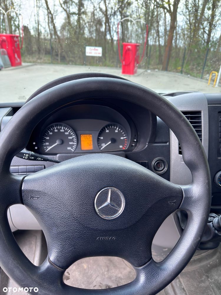 Mercedes-Benz Sprinter - 9