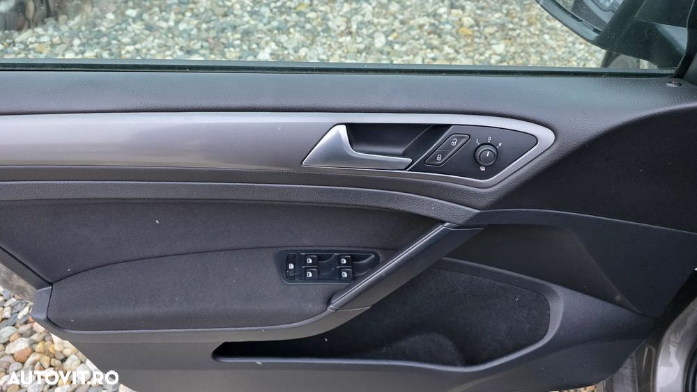 Volkswagen Golf 1.6 TDI (BlueMotion Technology) Trendline - 13