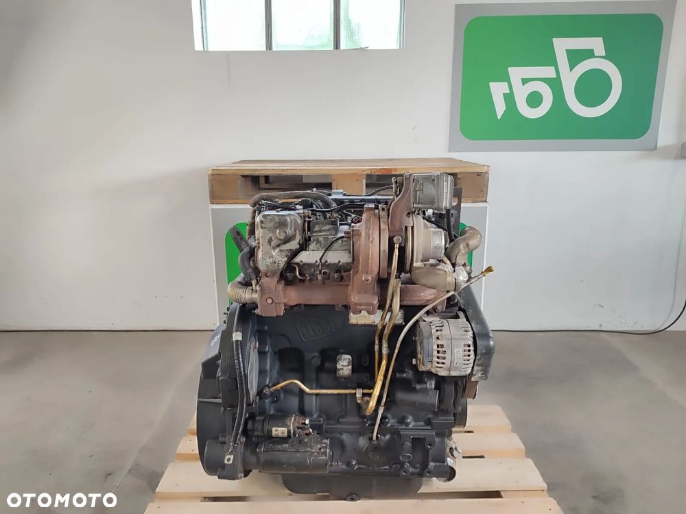 Silnik 444 TA4i-81L1  JCB 541-70 - 1