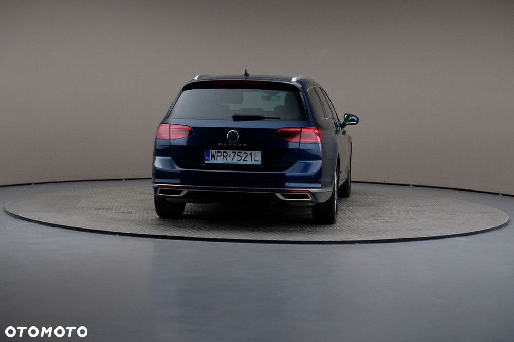 Volkswagen Passat Variant 2.0 TSI Elegance DSG - 5