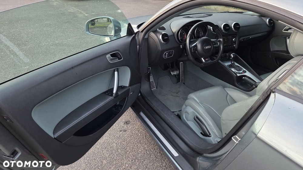 Audi TT Coupé 3.2 quattro DSG - 5