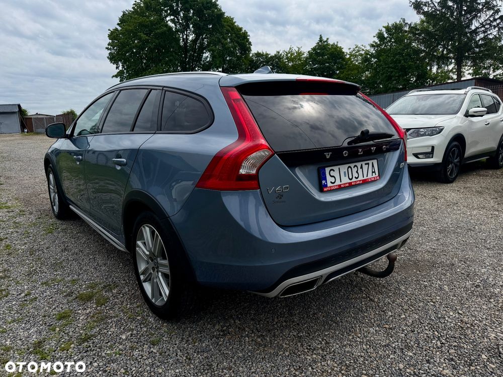 Volvo V60 Cross Country - 5