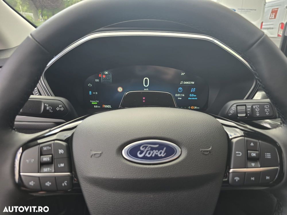 Ford Kuga 2.5 Duratec FWD FHEV Titanium - 8