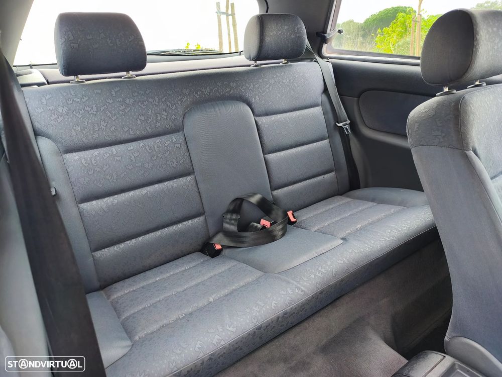 Audi A3 1.6 Ambition - 8