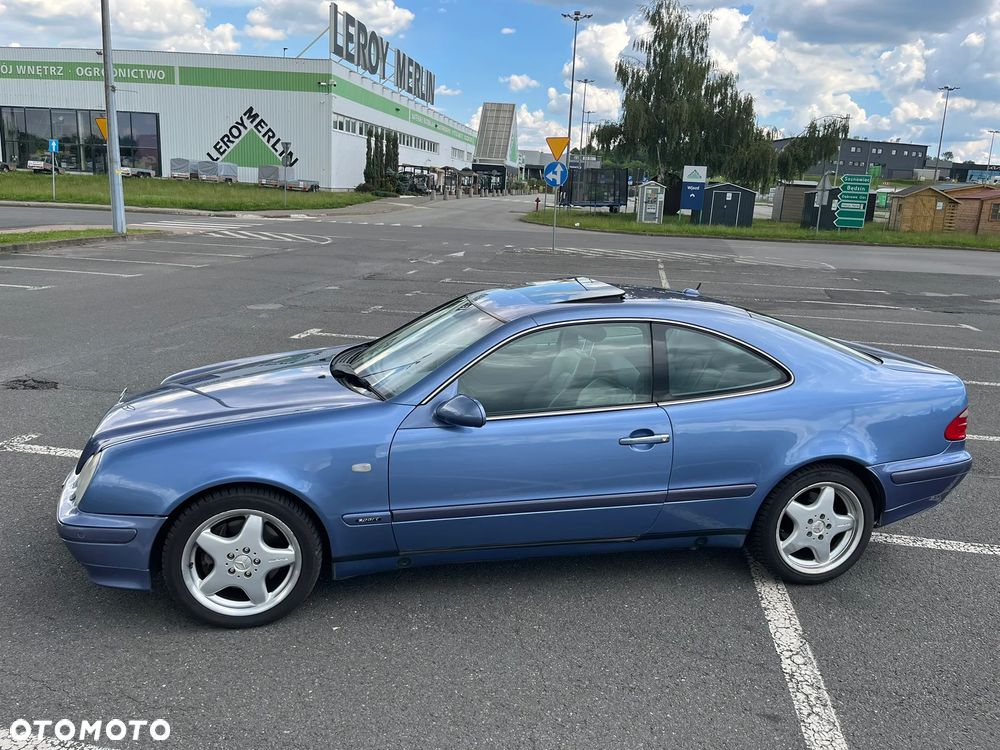 Mercedes-Benz CLK - 26
