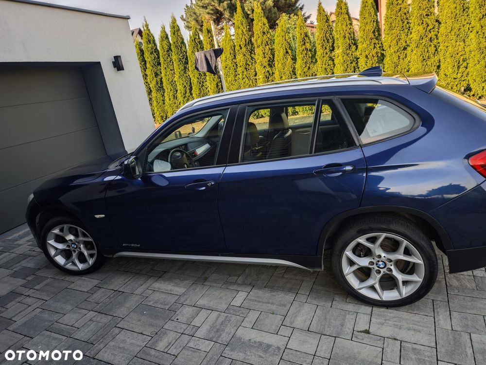 BMW X1 xDrive18d xLine - 4