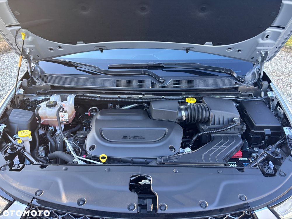 Chrysler Pacifica - 40