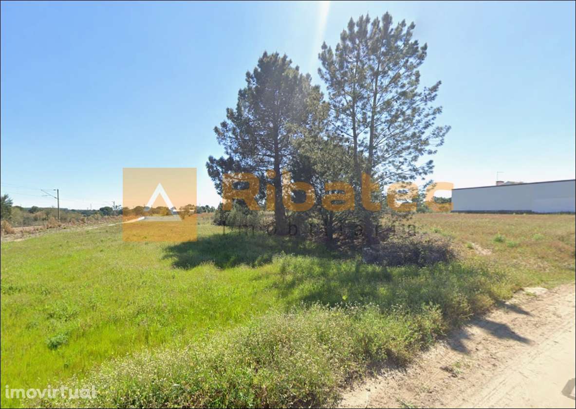 Terreno com viabilidade de construção de moradia - Grande imagem: 3/5