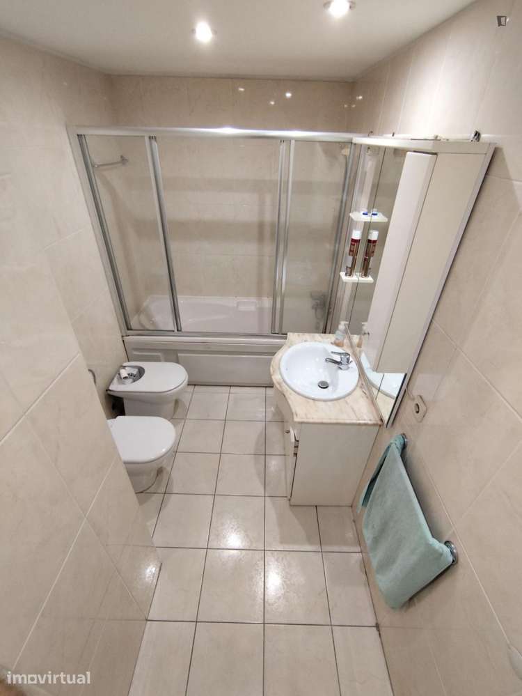 Quarto - localizado em Sé de Braga e São Lázaro Braga - Grande imagem: 4/4