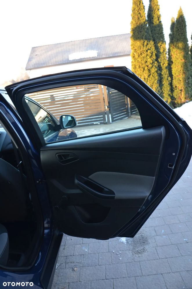 Ford Focus 1.6 Ambiente Start - 12