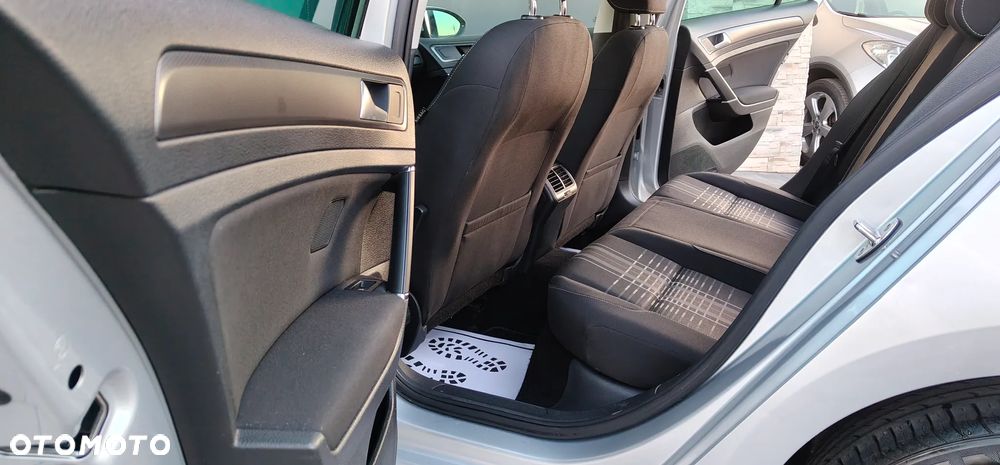 Volkswagen Golf 1.6 TDI BlueMotion Technology DSG Lounge - 29