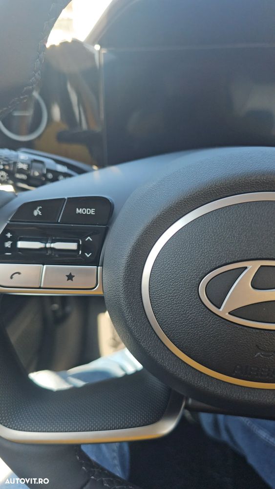 Hyundai Elantra 1.6 l 123 CP CVT Exclusive Navi - 21