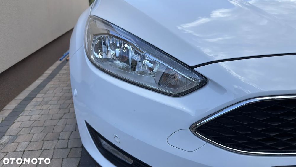Ford Focus 1.0 EcoBoost SYNC Edition ASS PowerShift - 36