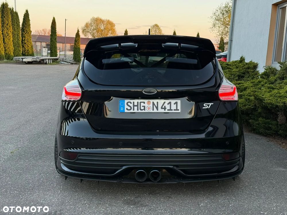 Ford Focus 2.0 EcoBoost ST - 7