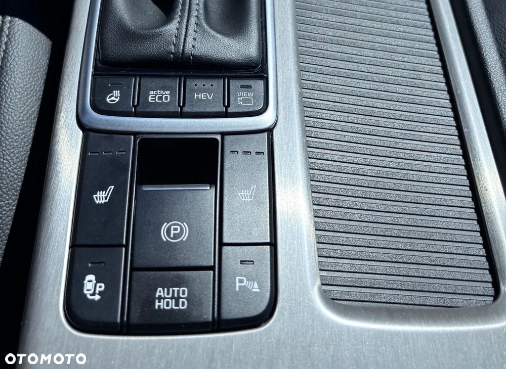 Kia Optima Plug-in Hybrid - 13