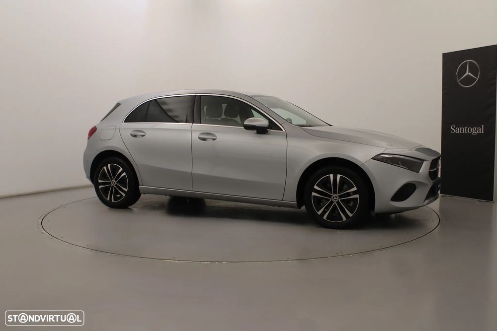 Mercedes-Benz A 250 e - 3
