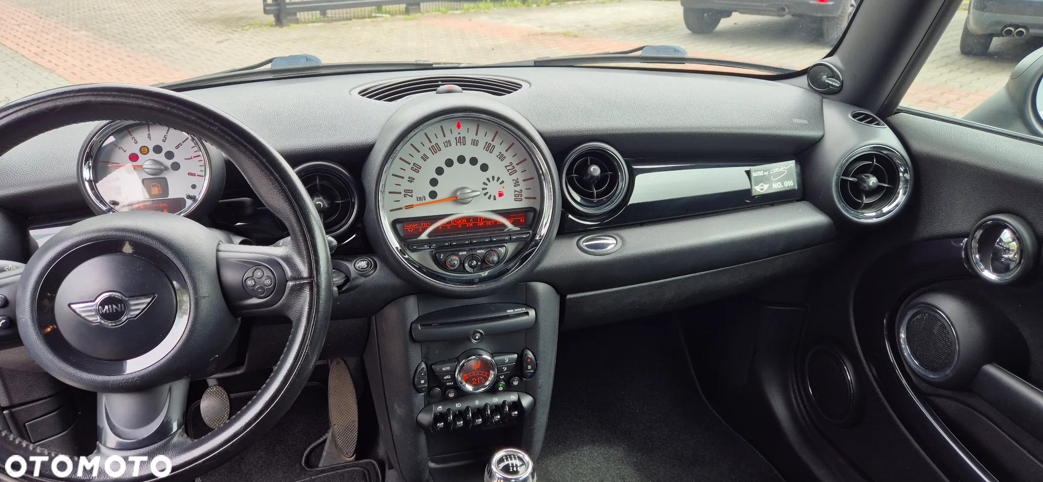 MINI Cooper Standard - 8