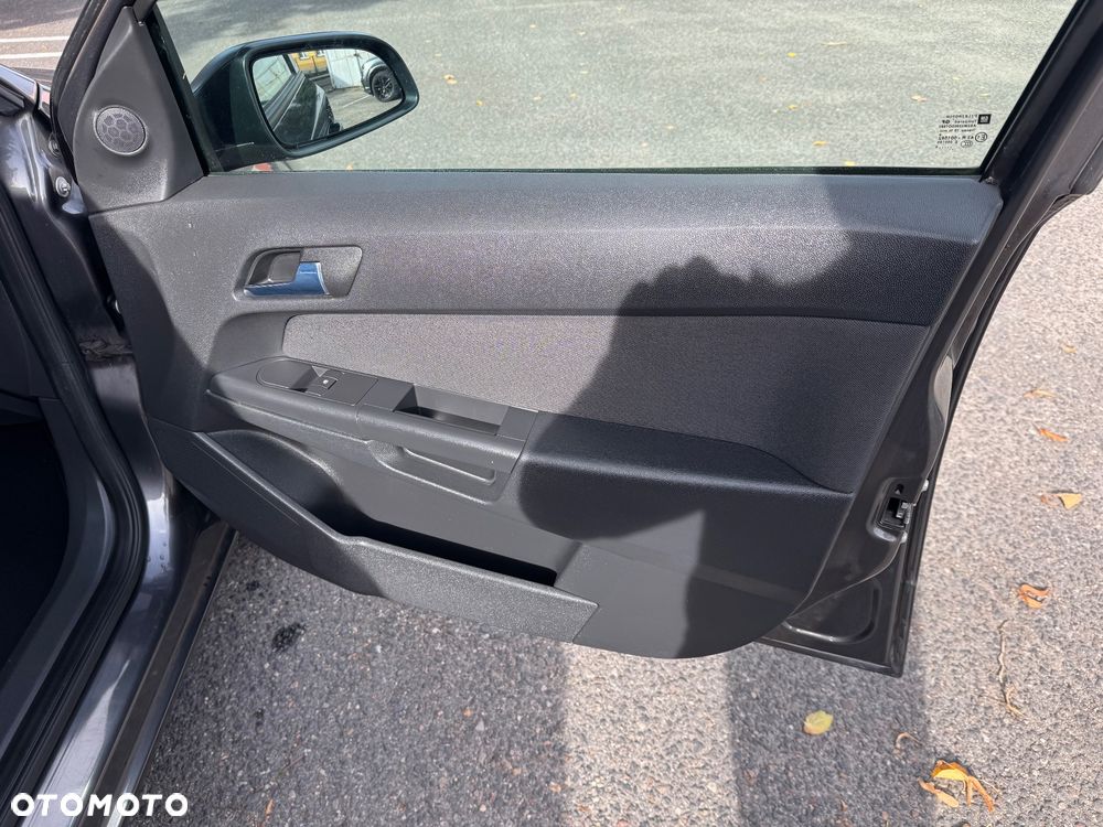 Opel Astra - 22