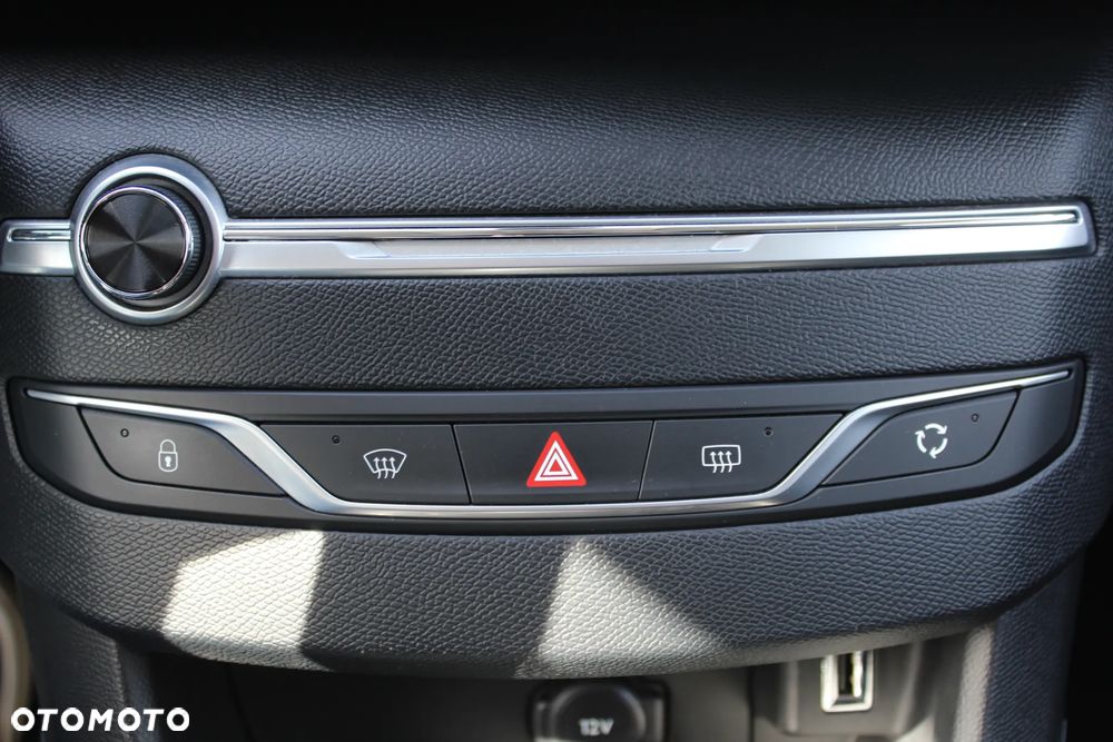 Peugeot 308 BlueHDi 130 EAT8 Allure Pack - 21