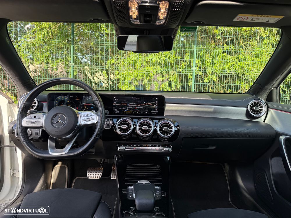 Mercedes-Benz A 250 e AMG Line - 17