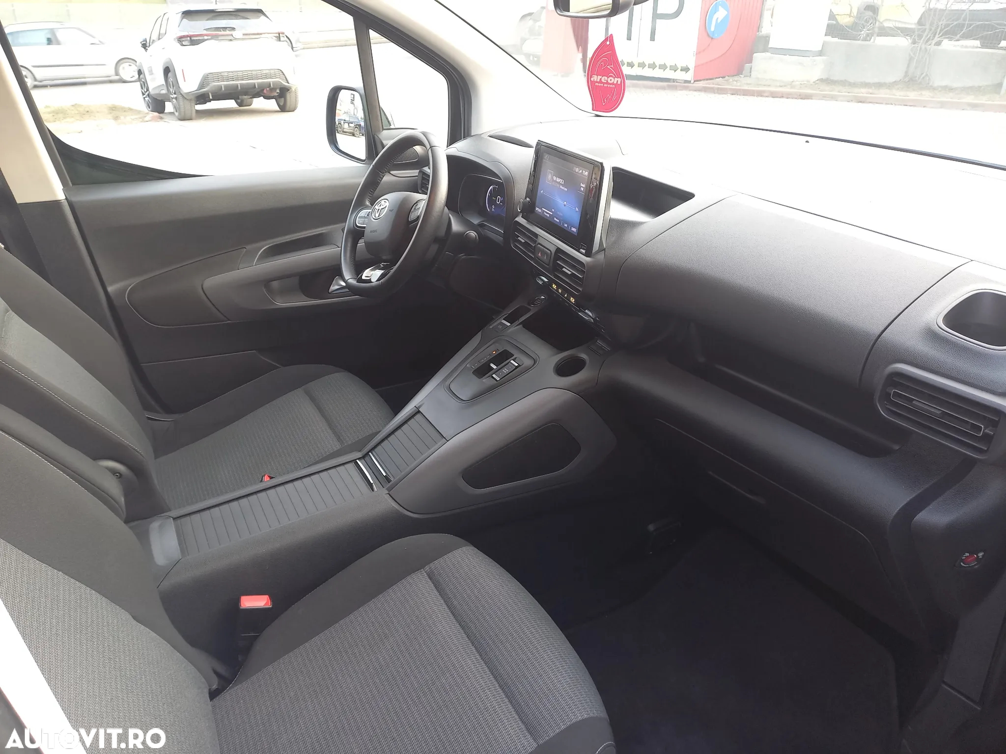 Toyota Proace City Verso 136 CP 50 kWh L2 6+1 Family+ - 23